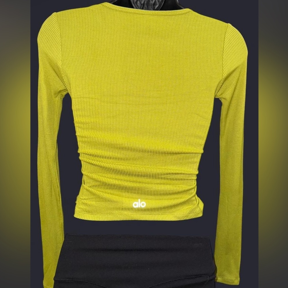 ALO Yoga Women's Vibrant Yellow Long Sleeve Tee